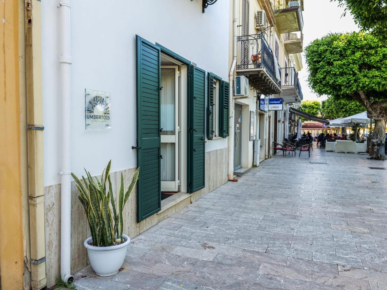 Bed and Breakfast Umberto 25 Santo Stefano di Camastra Exterior foto